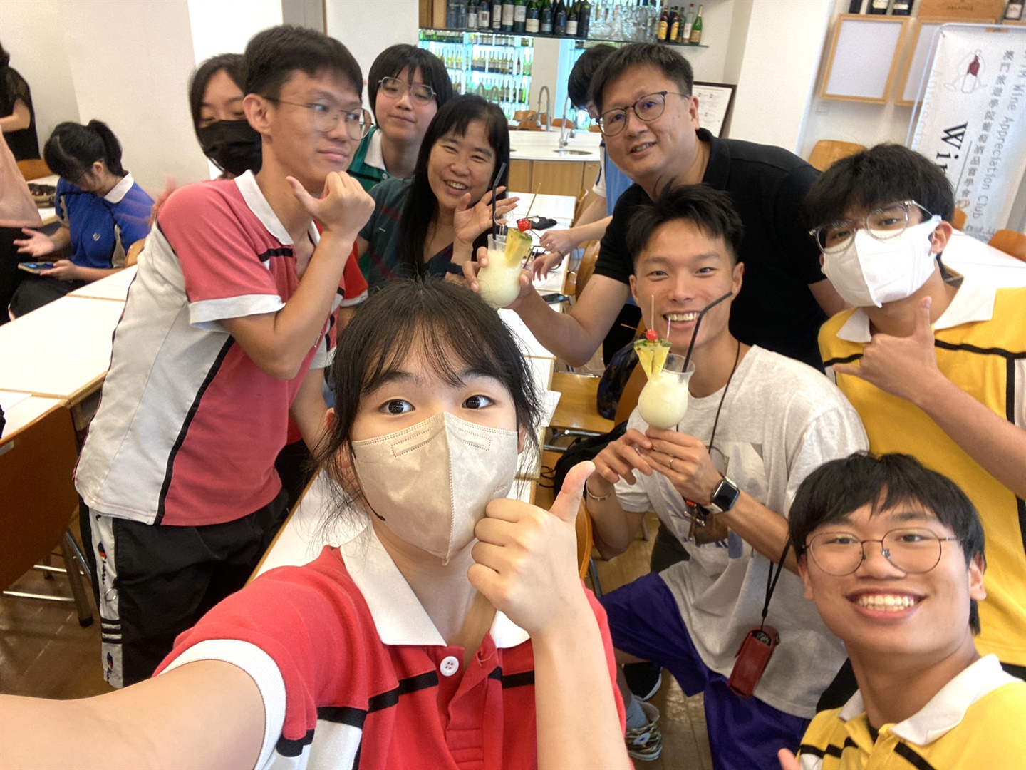 澳旅院為香港明愛聖若瑟中學開辦雞尾酒入門工作坊 (Chinese Only)