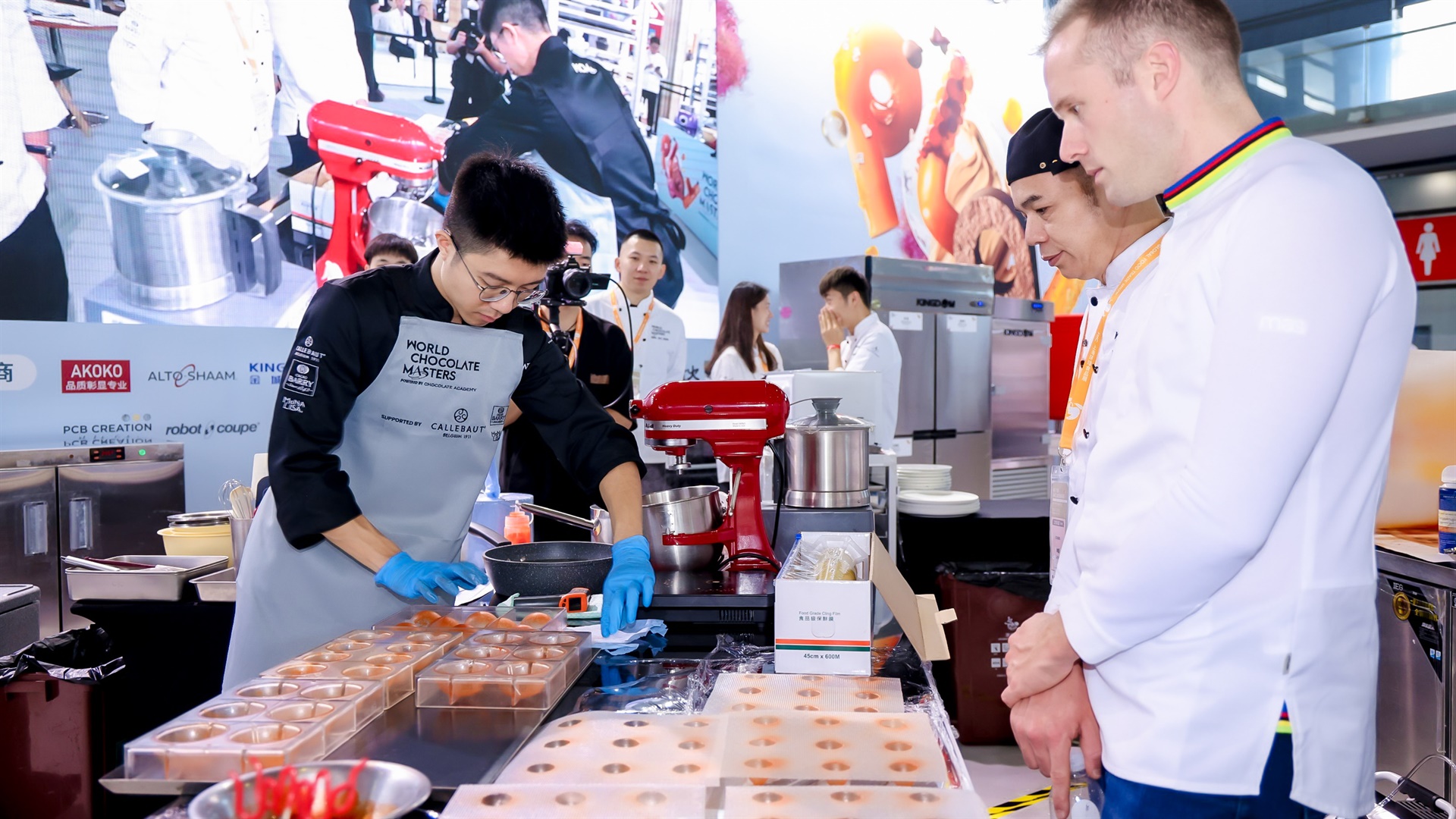 澳門旅遊大學管理及專業發展學院劉擇祥講師榮獲世界巧克力大師賽大中華區預選賽殊榮 (in Chinese only)