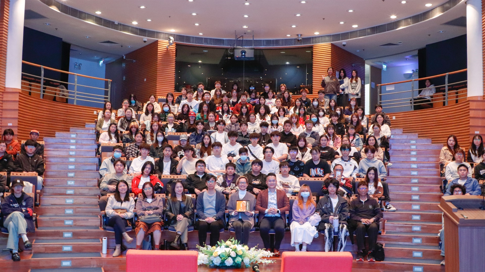 藝術行政系列講座：女性藝術家與文化認同之建立?(Chinese Only)