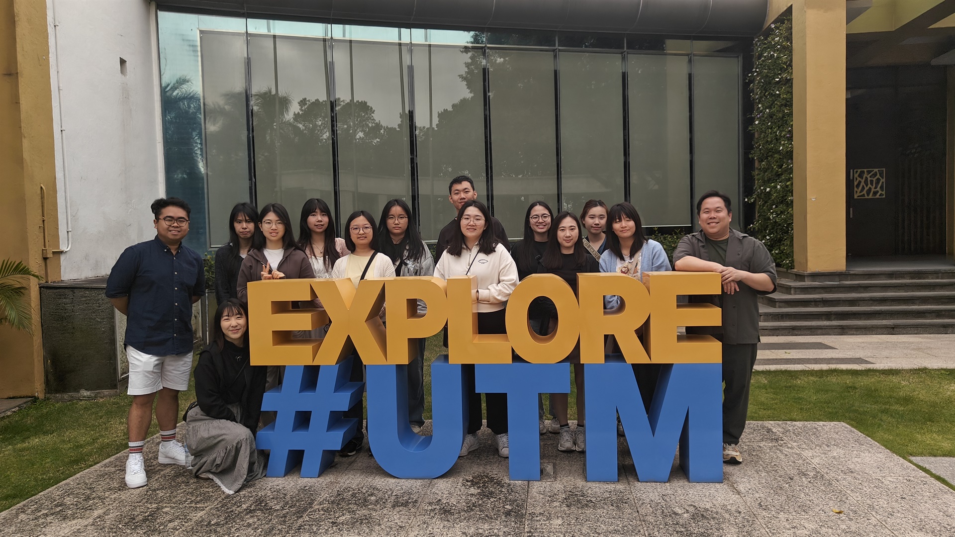 澳旅大為香港浸會大學舉辦研學活動