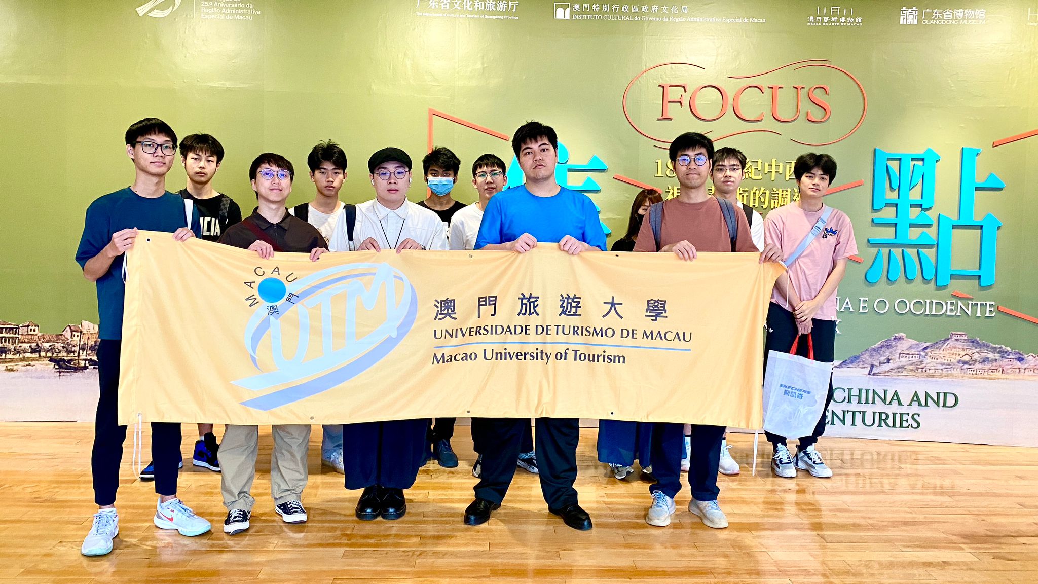 UTM students explore Macao Museum of Art to cultivate their art appreciation skills
