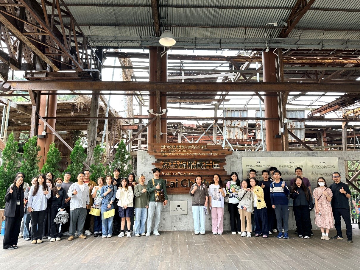 UTM Students Visit Lai Chi Vun Shipyards