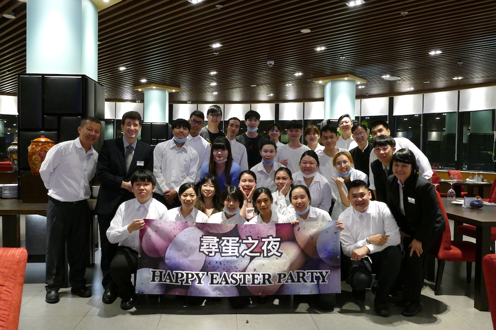 Students in Bachelor's Degree Programme (Chinese Medium) host Easter charity dinner to improve event management skills