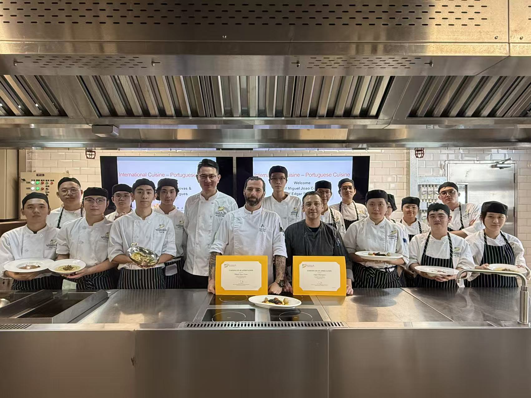 新派葡菜烹饪示范