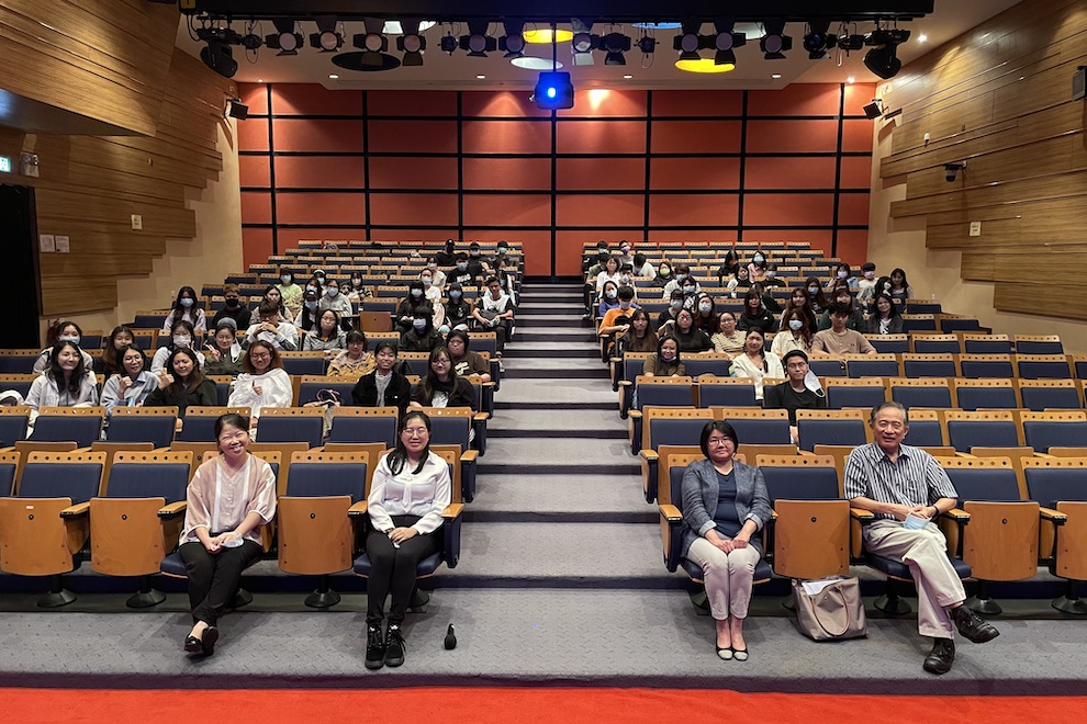 MGTO official outlines to IFTM students Macao's marketing and tourism recovery strategies amid COVID-19(Traditional Chinese)