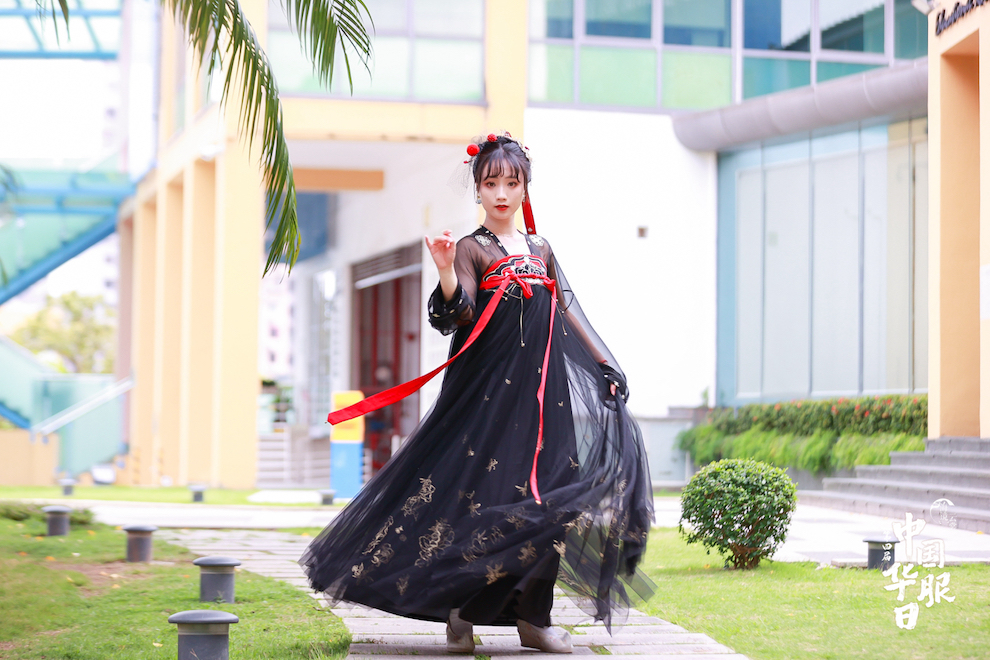 學士學位課程(中文學制)師生參與“中國華服日”　弘揚中華文化