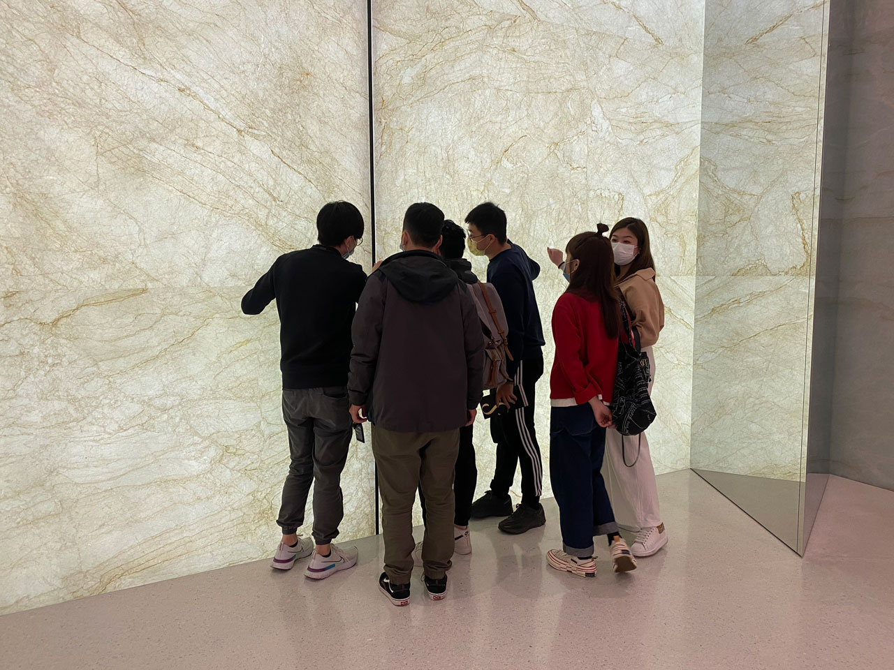 'Vlog' workshop at Apple Store gives IFTM Chinese Bachelor Degree students access to new retailing skills