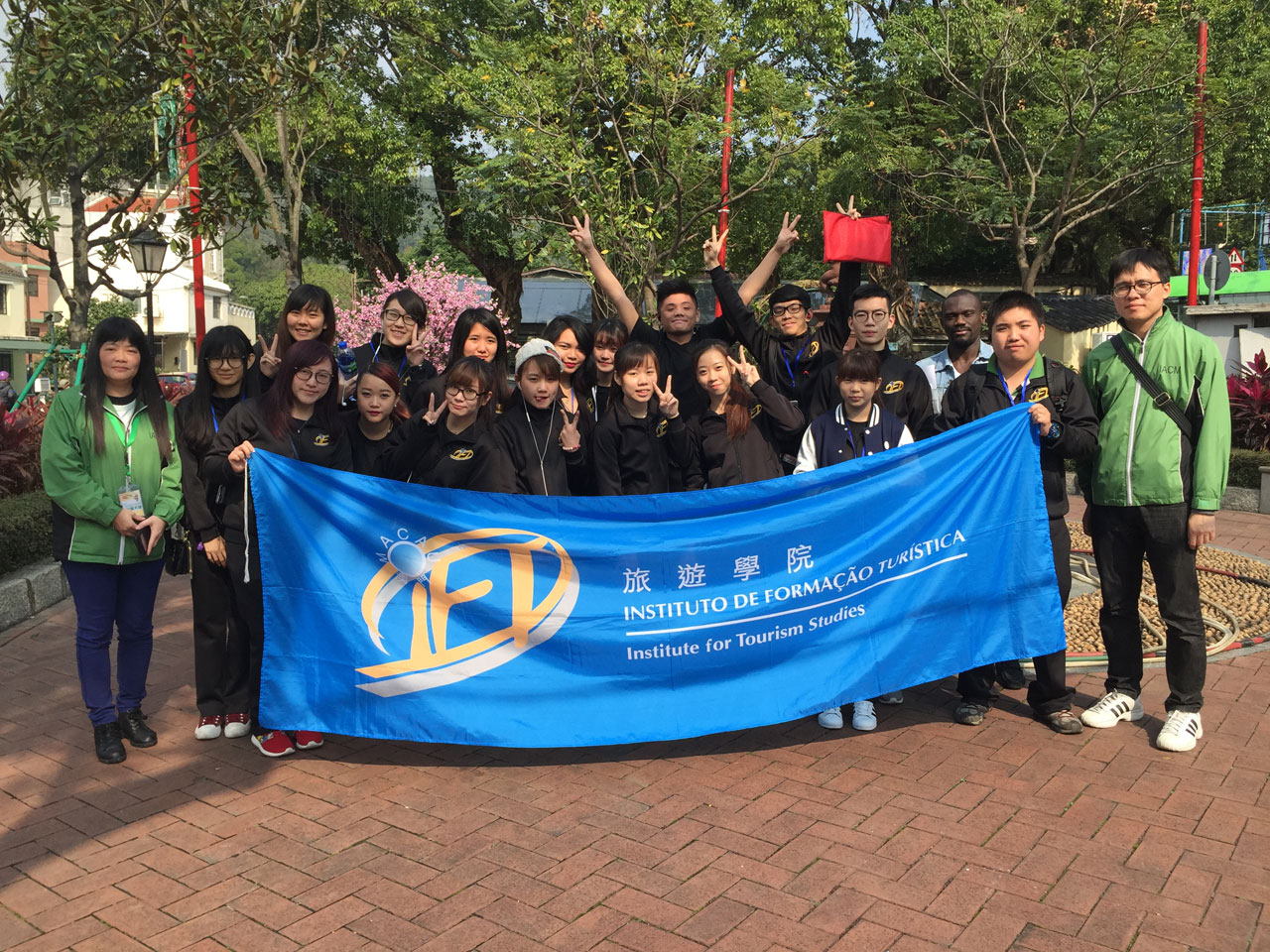 Visiting Pou Tai Un Monastery in TSMT214 Basic Guiding Techniques